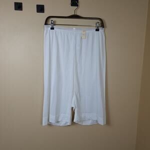 Vintage Vanity Fair White High-Waisted Bloomers Undergarments Size 9